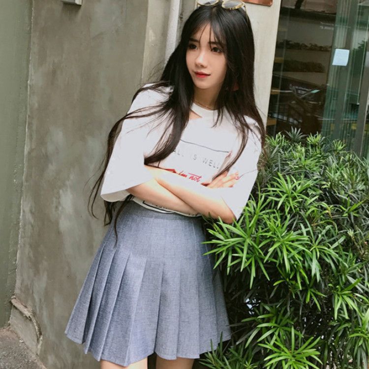 直男眼里的女神穿搭,白T+半身裙